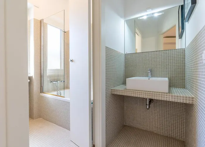 Valle Aurelia Metro *